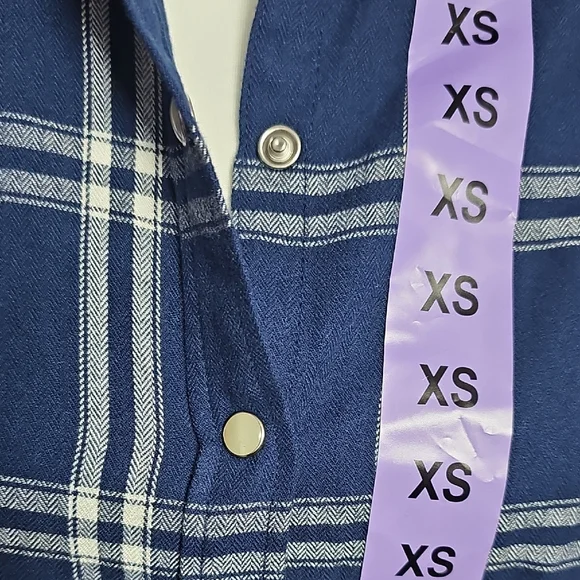 JACHS Girlfriend Blue Plaid Button Down‎ Shirt with Snaps And Pockets - Picture 5 of 6